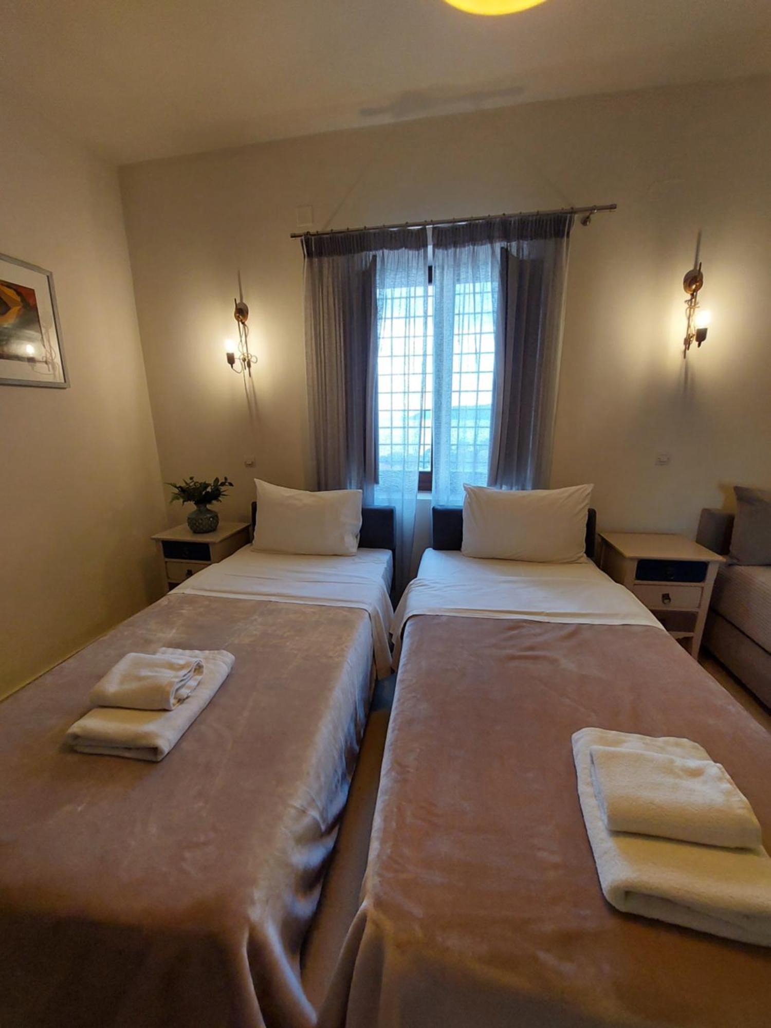 Vardia Hotel Kardamýli Eksteriør bilde