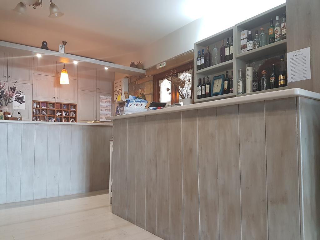 Vardia Hotel Kardamýli Eksteriør bilde