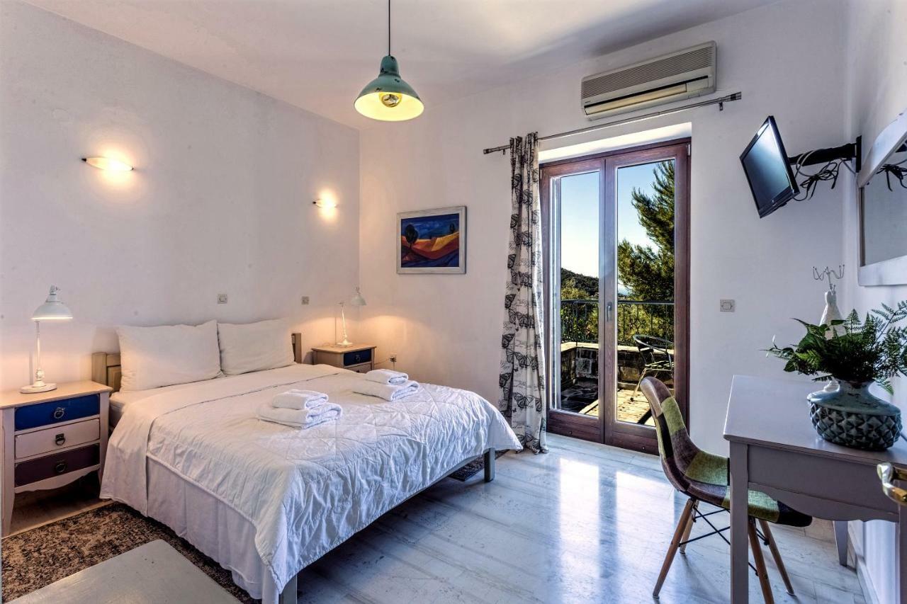 Vardia Hotel Kardamýli Eksteriør bilde
